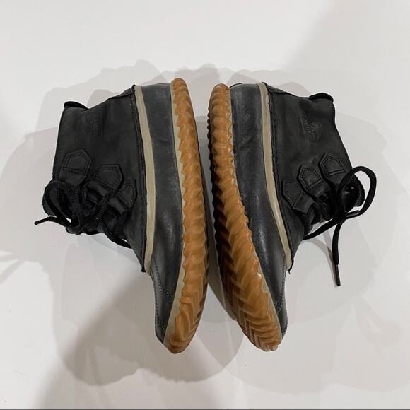 Sorel Out N About Black Leather‎ Lace Up Ankle Waterproof Duck Boots Size 7 - Picture 4 of 11